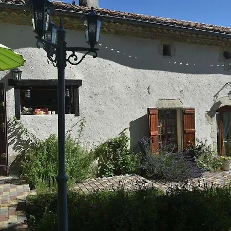 Casa vacanze Sejour Authentique-piscine Privee Chauffee- Et Nature *